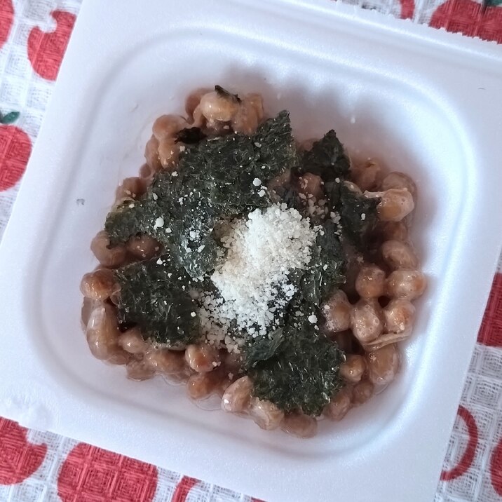 海苔と粉チーズの納豆☆
